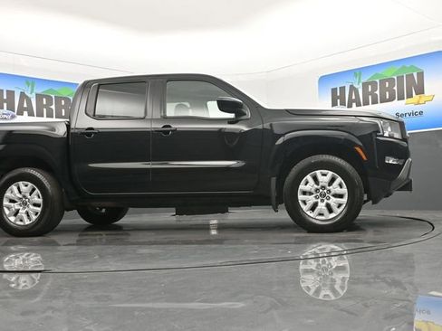 Used 2022 Nissan Frontier SV w/ Technology Package image 21