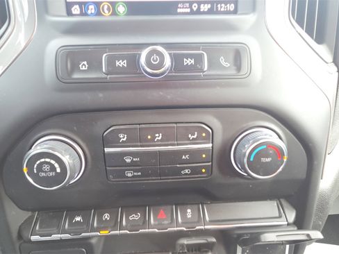 Used 2022 Chevrolet Silverado 1500 Custom image 32