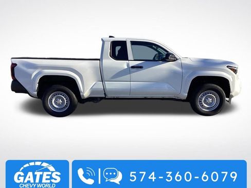 Used 2024 Toyota Tacoma SR image 10