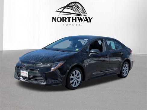 Certified 2024 Toyota Corolla LE image 6
