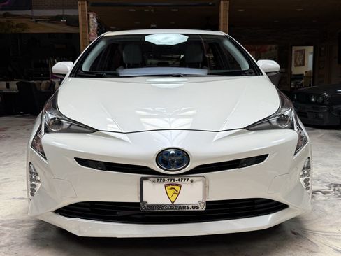 Used 2017 Toyota Prius Four Touring w/ Premium Convenience Package FWD image 2