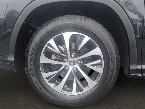 Used 2022 Lexus RX 350L Premium w/ Premium Package image 9