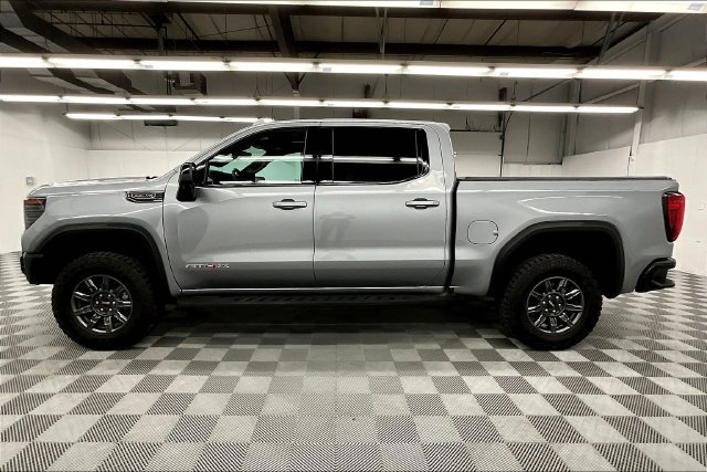 Used 2024 GMC Sierra 1500 AT4X AWD/4WD image 14