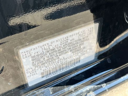 Used 2025 Nissan Versa SV image 28