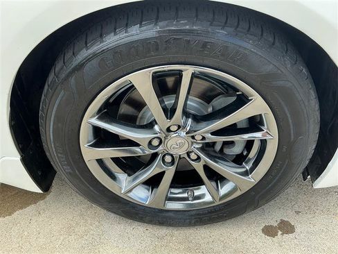 Used 2015 INFINITI Q50 Premium w/ Deluxe Touring Package RWD image 22