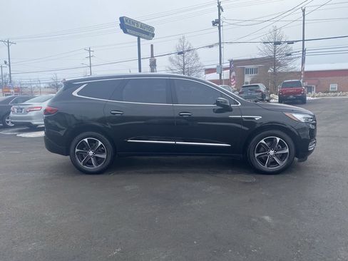 Used 2019 Buick Enclave Essence w/ LPO, Sport Appearance Package image 4