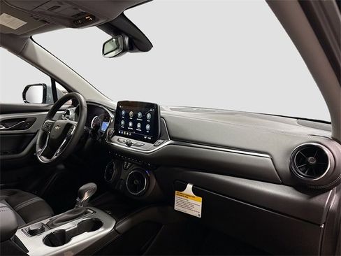 New 2026 Chevrolet Blazer LT w/ Convenience Package image 32
