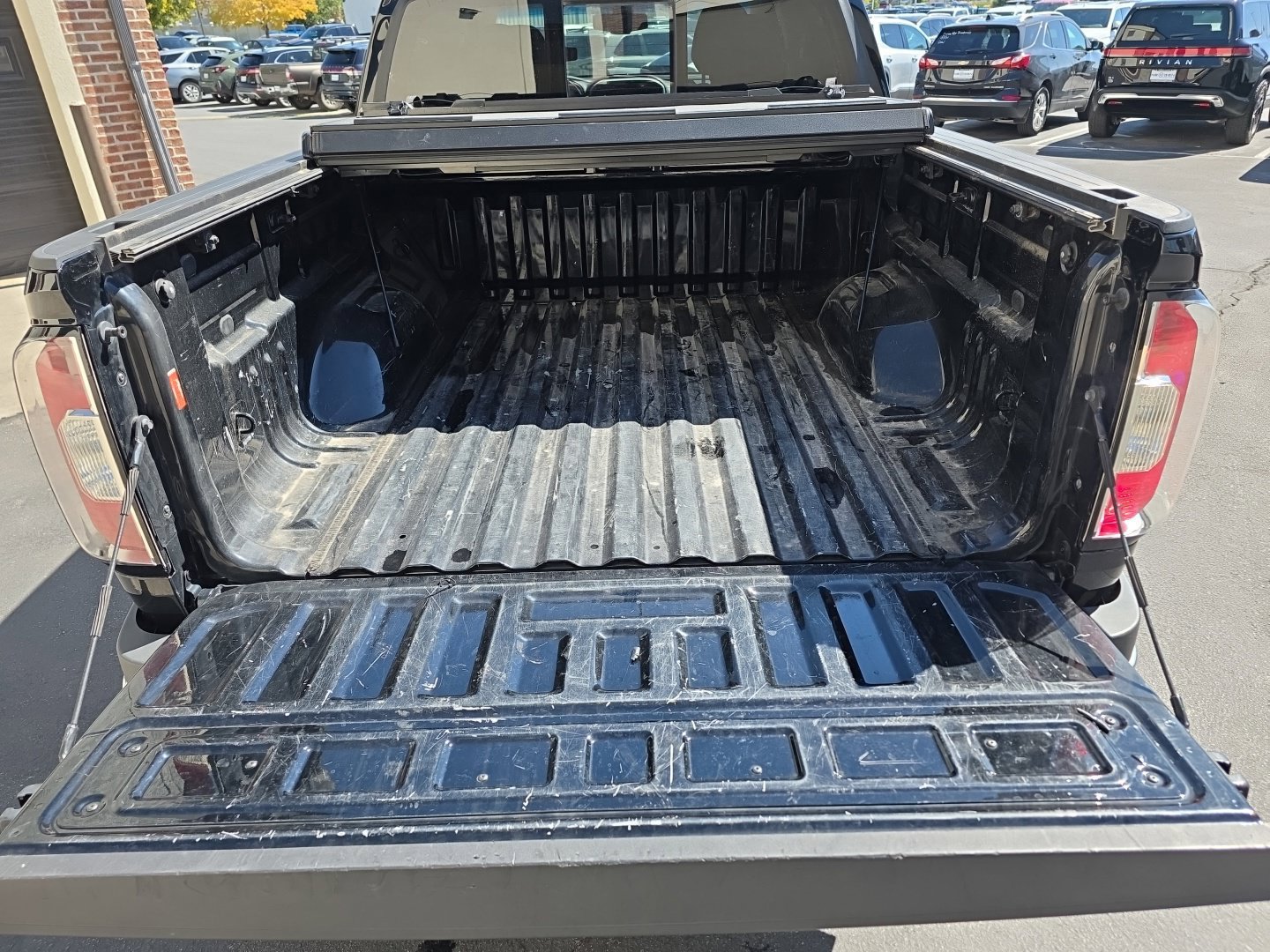 Used 2020 GMC Canyon SLE w/ Elevation Edition AWD/4WD image 25