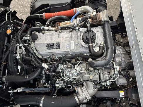 Used 2024 Chevrolet Low Cab Forward 4500 XD image 29