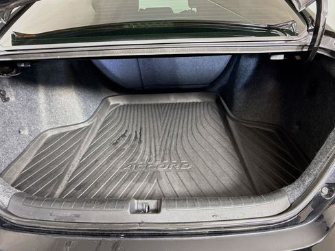 Used 2022 Honda Accord Touring image 34