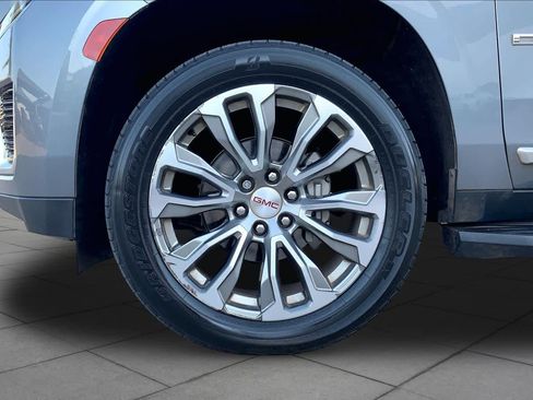 Used 2021 GMC Yukon Denali AWD/4WD image 11