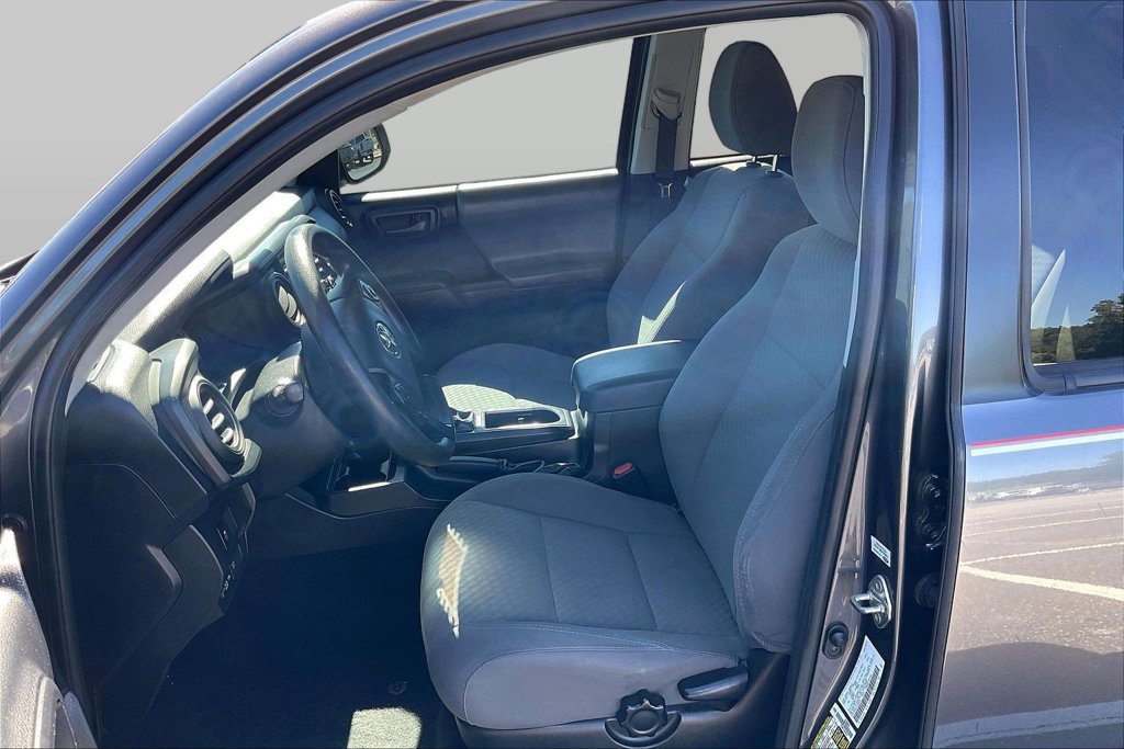 Used 2020 Toyota Tacoma SR w/ SR Convenience Package RWD image 26