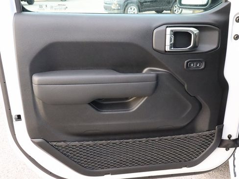 New 2026 Jeep Gladiator Sport image 10