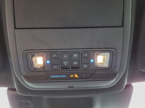 Used 2022 Ford Explorer Platinum w/ Equipment Group 601A image 27