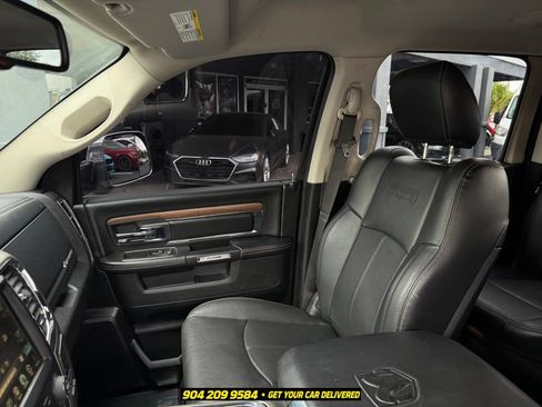 Used 2017 RAM 1500 Laramie w/ Convenience Group AWD/4WD image 24