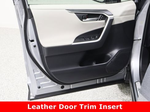 Used 2024 Toyota RAV4 Limited image 12