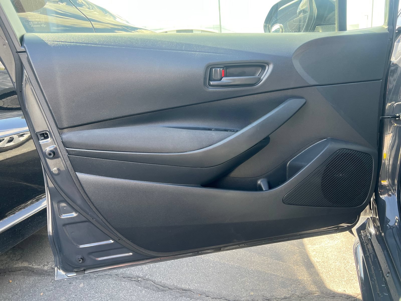 Used 2023 Toyota Corolla LE FWD image 10