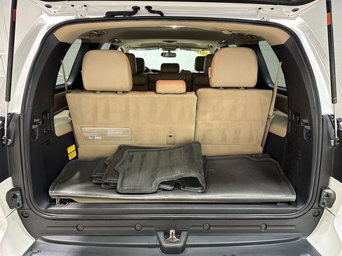 Used 2016 Toyota Sequoia SR5 image 5