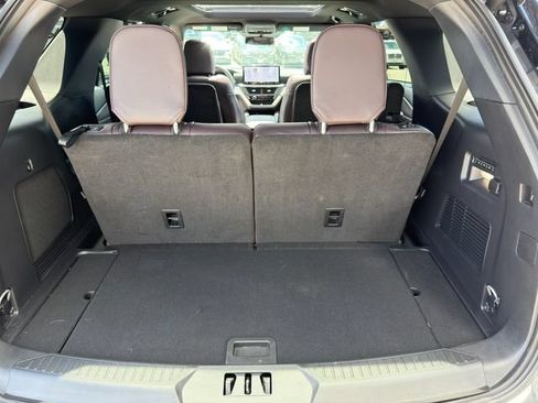 Used 2025 Ford Explorer Platinum w/ Ultimate Package AWD/4WD image 52