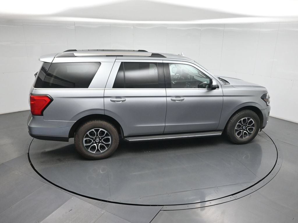 Used 2023 Ford Expedition XLT RWD image 14