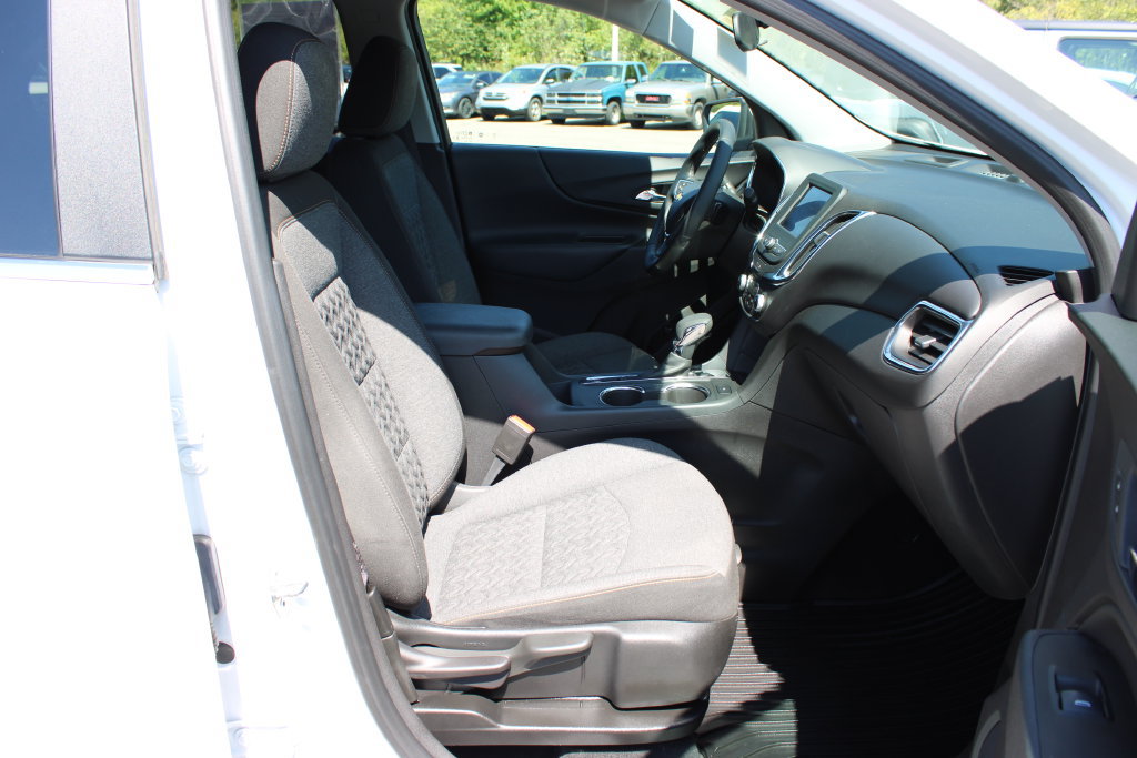 Certified 2024 Chevrolet Equinox LT FWD image 39