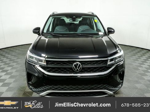 Used 2023 Volkswagen Taos SE FWD image 25