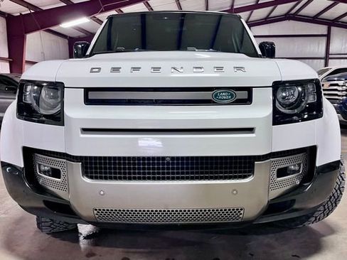 Used 2021 Land Rover Defender 110 X-Dynamic HSE AWD/4WD image 13