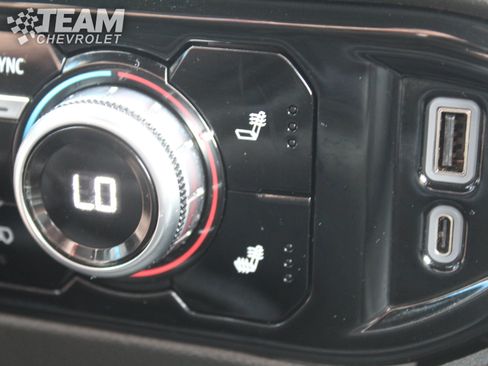 Used 2023 GMC Sierra 1500 SLT AWD/4WD image 19