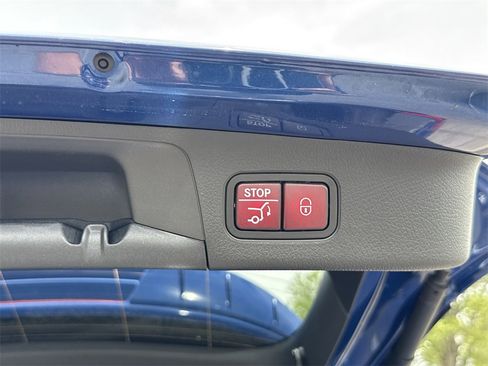 New 2025 Mercedes-Benz GLA 250 image 15