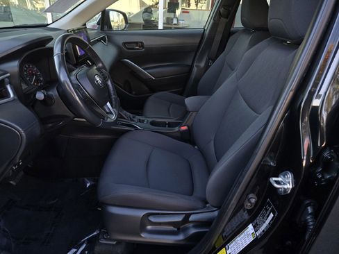 Certified 2024 Toyota Corolla Cross LE image 16