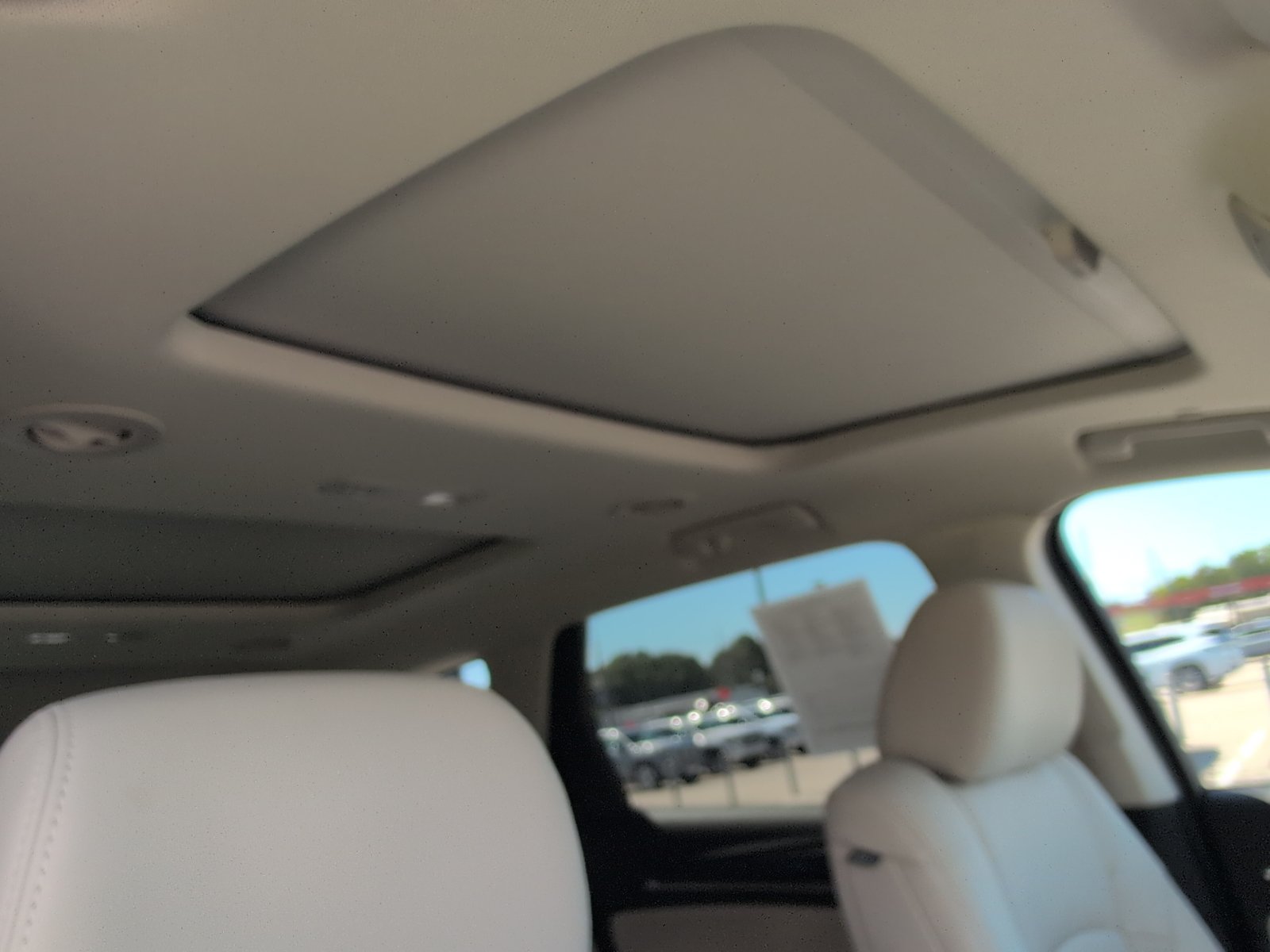 Used 2023 Buick Enclave Essence w/ Experience Buick Package FWD image 12
