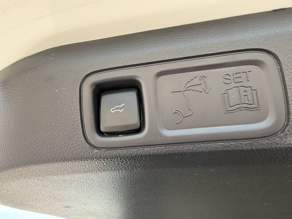 Used 2024 Ford Expedition Max Limited AWD/4WD image 17