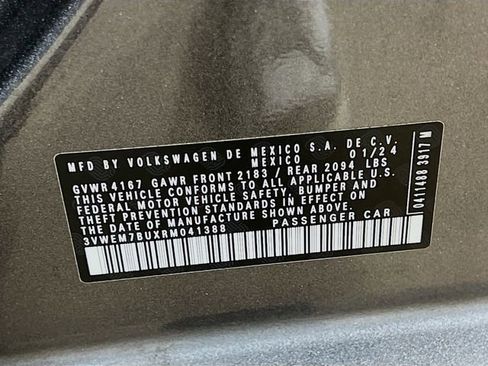 Used 2024 Volkswagen Jetta SE image 30