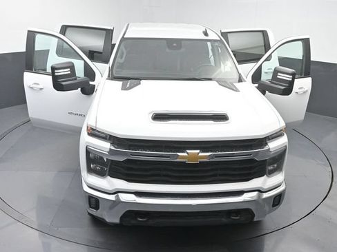 Used 2025 Chevrolet Silverado 2500 LT AWD/4WD image 56