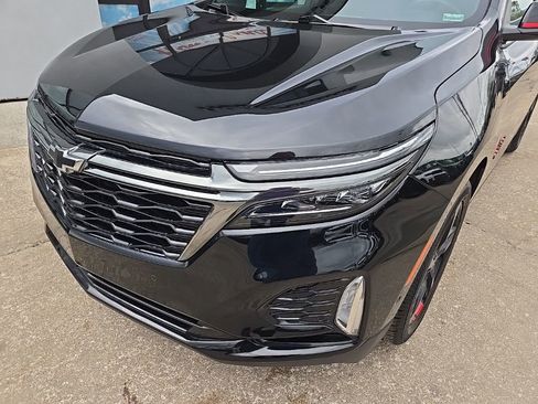 Used 2023 Chevrolet Equinox Premier FWD image 16