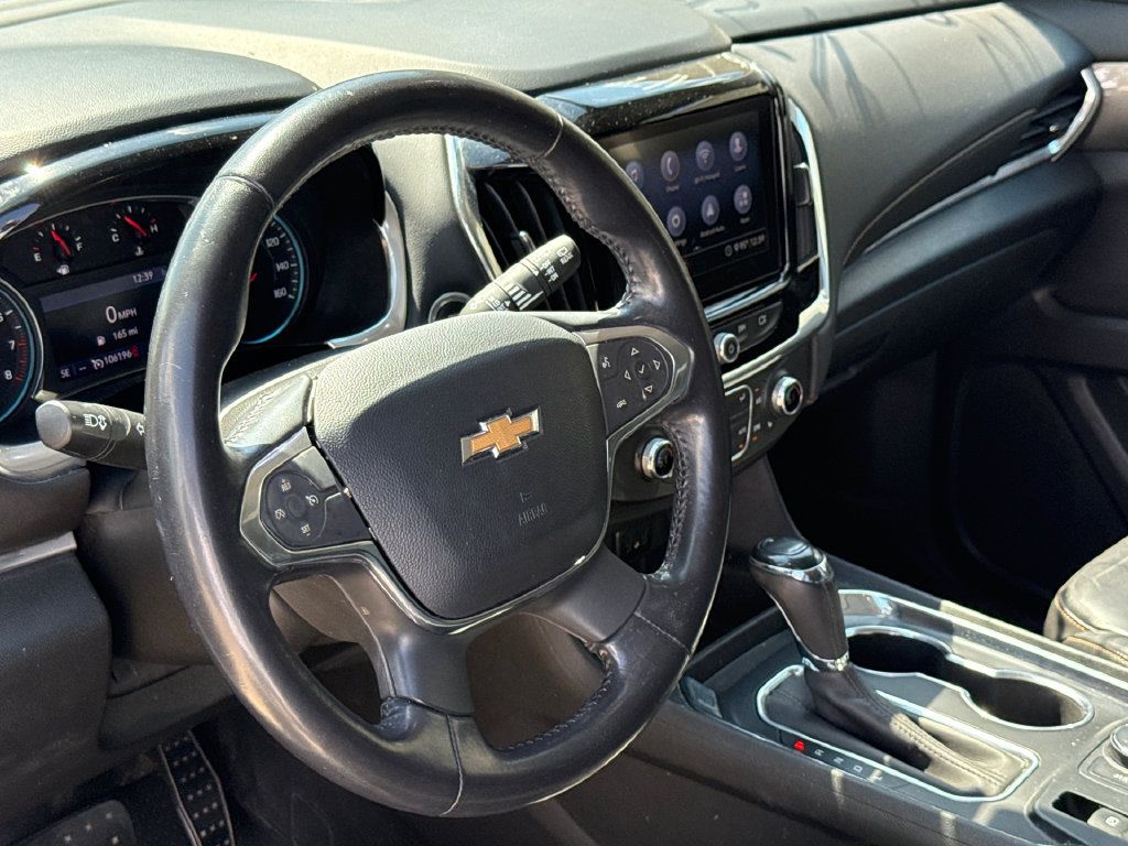 Used 2020 Chevrolet Traverse LT FWD image 17