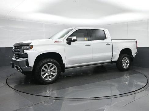 Used 2021 Chevrolet Silverado 1500 LTZ w/ Safety Package II AWD/4WD image 3