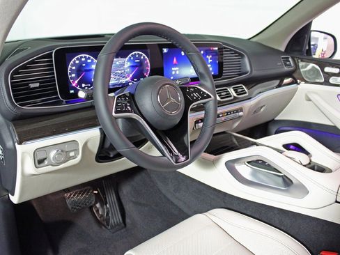 Certified 2026 Mercedes-Benz GLE 450 4MATIC image 15