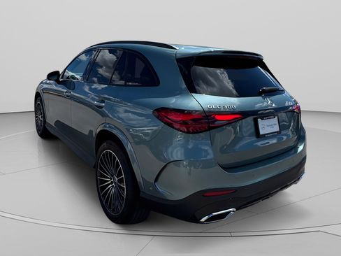 Used 2026 Mercedes-Benz GLC 300 4MATIC image 3