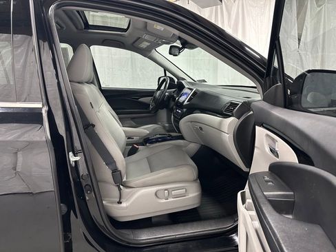 Used 2018 Honda Pilot Touring image 58