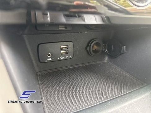 Used 2022 Subaru Forester Premium image 39