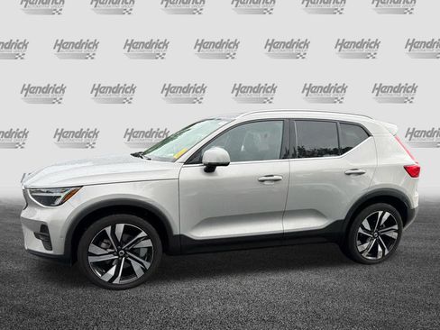 Used 2023 Volvo XC40 B5 Ultimate w/ Protection Package Premier AWD/4WD image 10