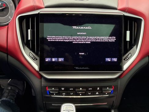 Used 2023 Maserati Ghibli GT image 4