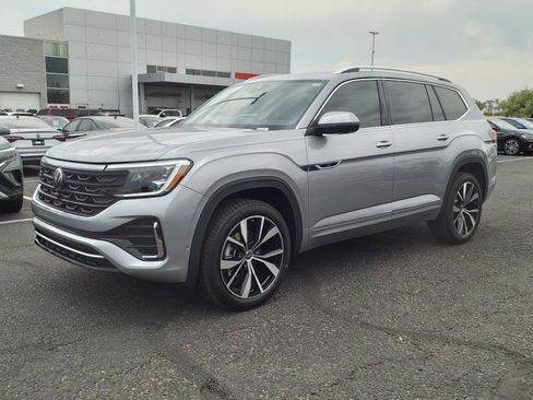 New 2025 Volkswagen Atlas SEL Premium R-Line image 3