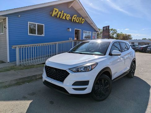 Used 2019 Hyundai Tucson SE AWD/4WD image 2