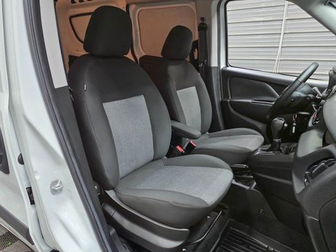 Used 2020 RAM ProMaster City Tradesman SLT FWD image 17