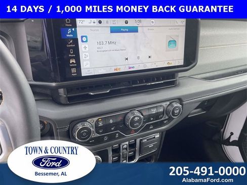 Used 2025 Jeep Wrangler Sahara image 23