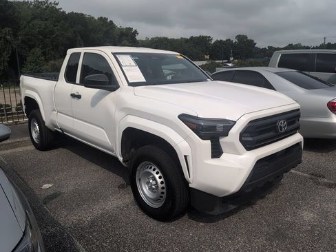 Used 2024 Toyota Tacoma SR RWD image 1