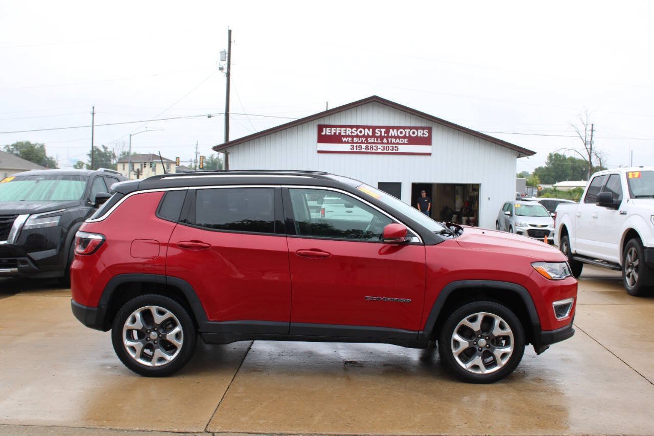 Used 2018 Jeep Compass Limited w/ Navigation Group AWD/4WD image 1