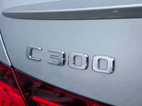 Used 2023 Mercedes-Benz C 300 4MATIC Sedan image 9